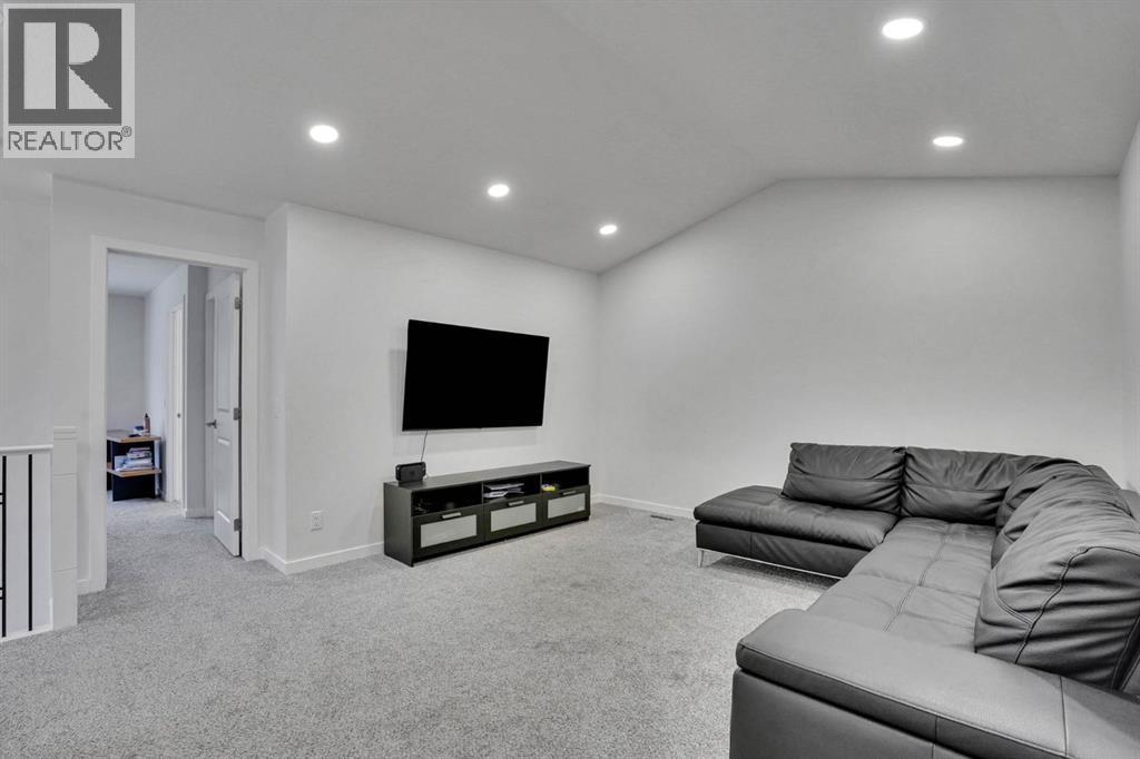 274 Lucas Place NW - 9