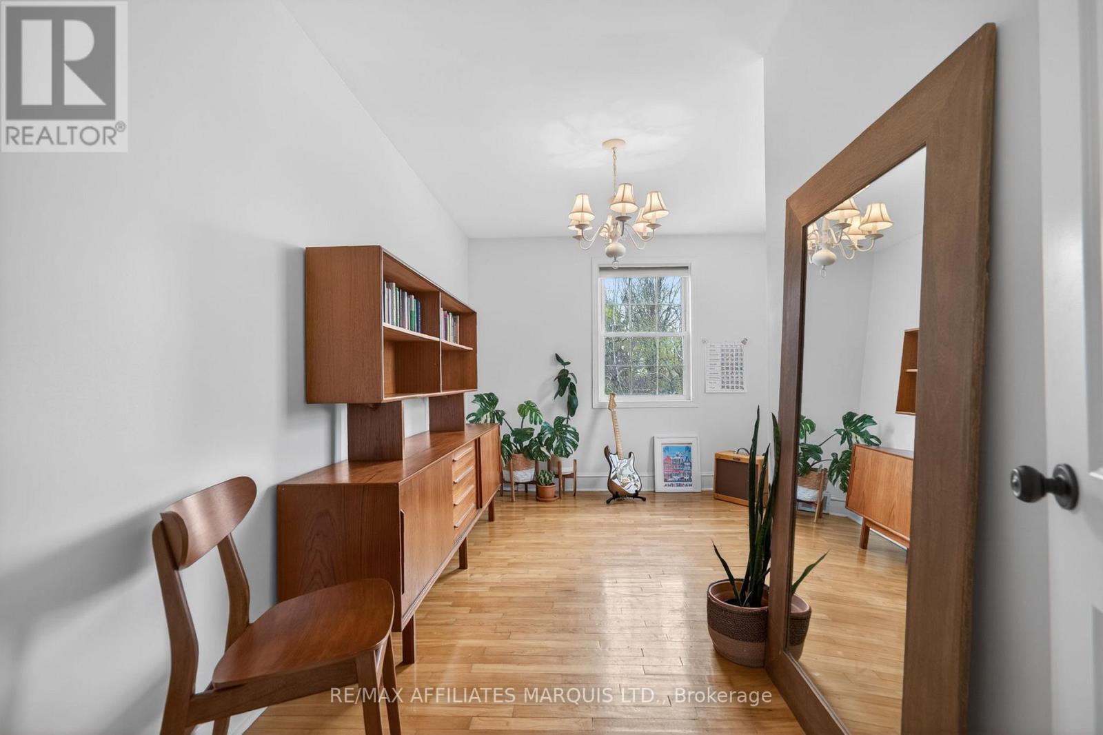601 JAMES STREET - 23