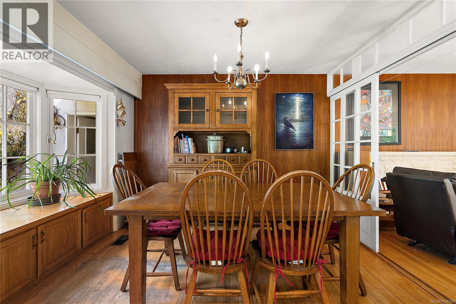 726 ROCKHEIGHTS Ave, Esquimalt