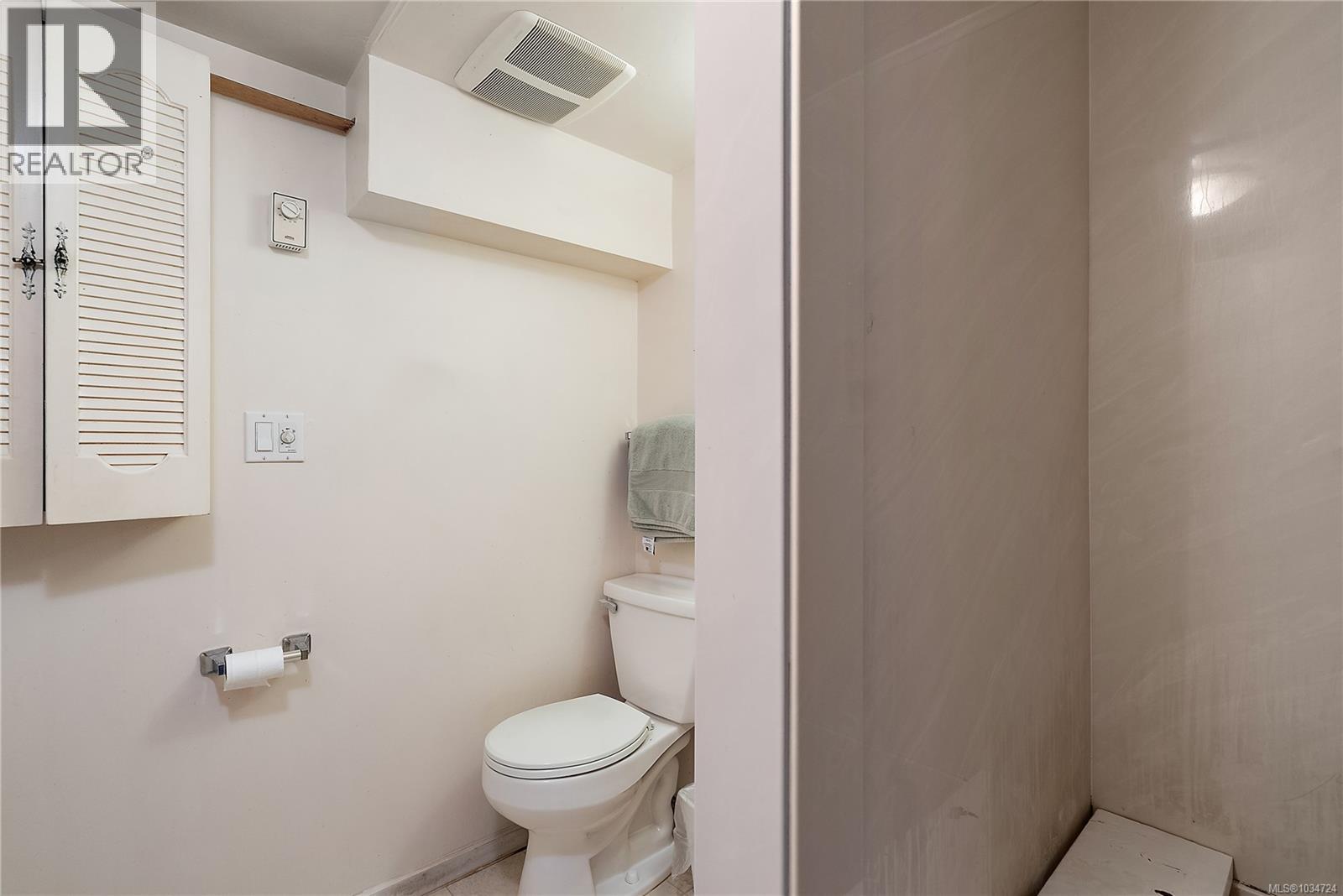 726 ROCKHEIGHTS Ave - 19