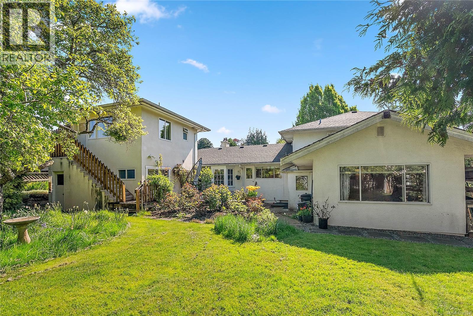 726 ROCKHEIGHTS Ave - 2