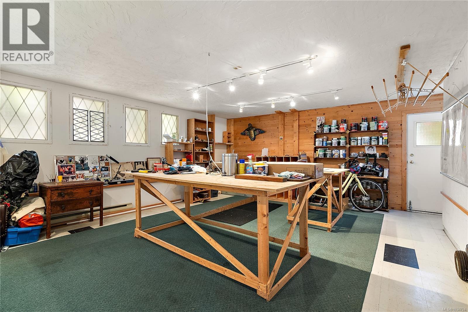 726 ROCKHEIGHTS Ave - 23