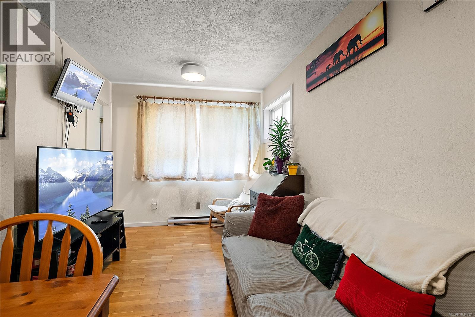 726 ROCKHEIGHTS Ave, Esquimalt