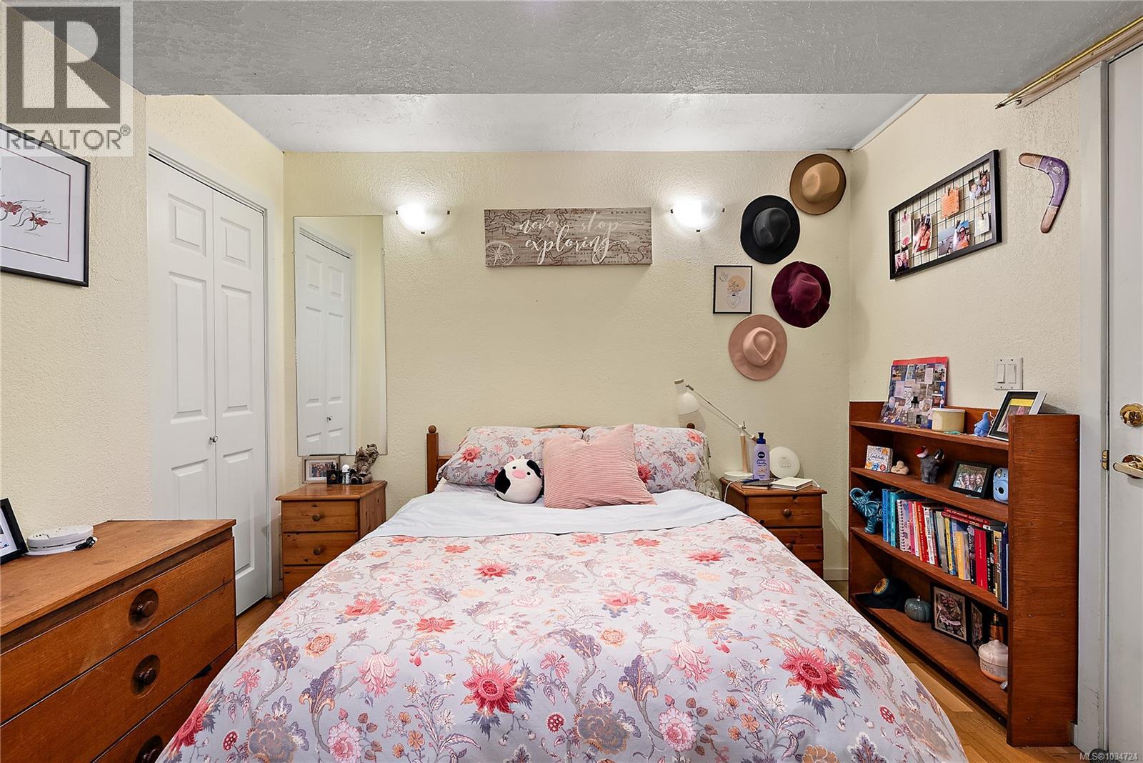 726 ROCKHEIGHTS Ave, Esquimalt