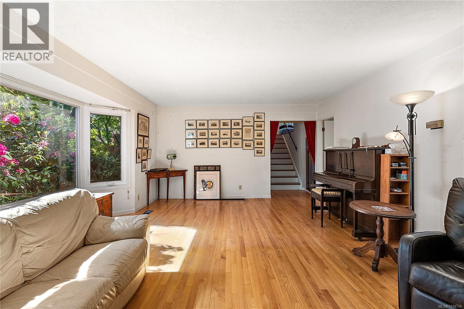 726 ROCKHEIGHTS Ave - 9