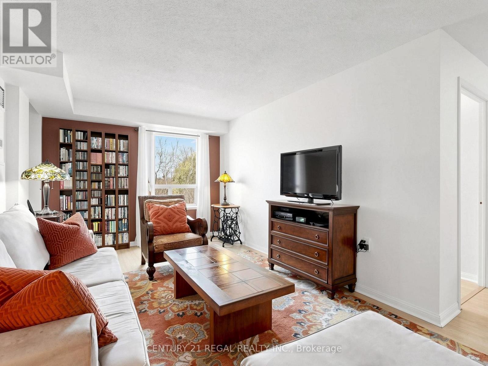 #336 650 LAWRENCE AVENUE W - 5