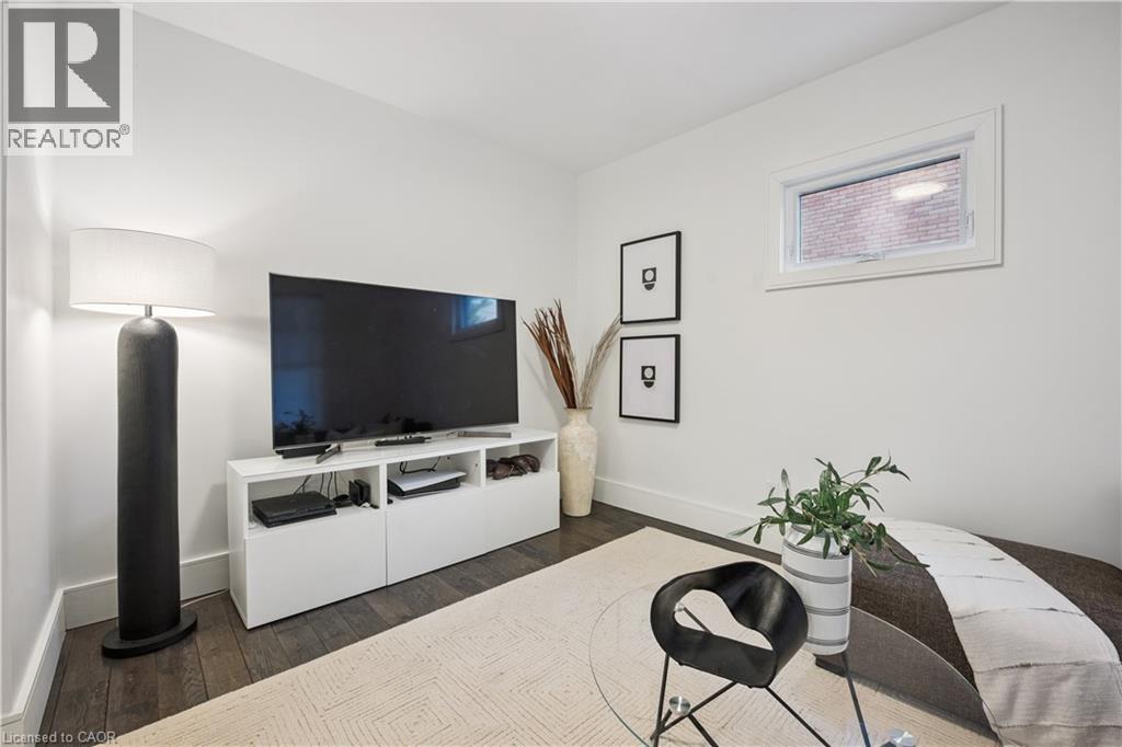 518 HAGER Avenue, Burlington, Ontario, L7S1P3 — Photo 5