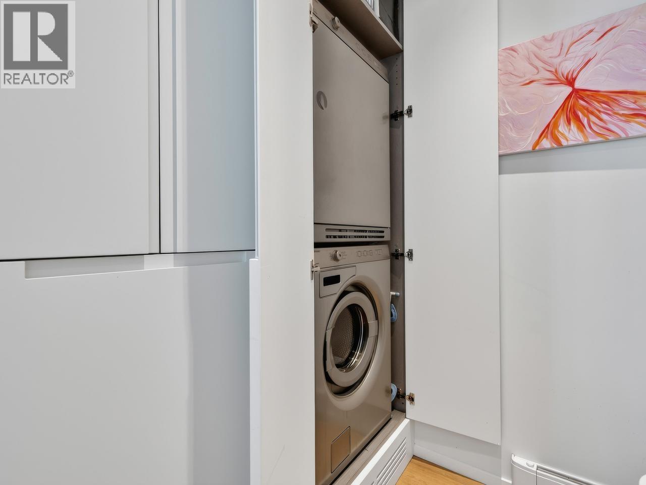 2703 889 HOMER STREET — photo 3