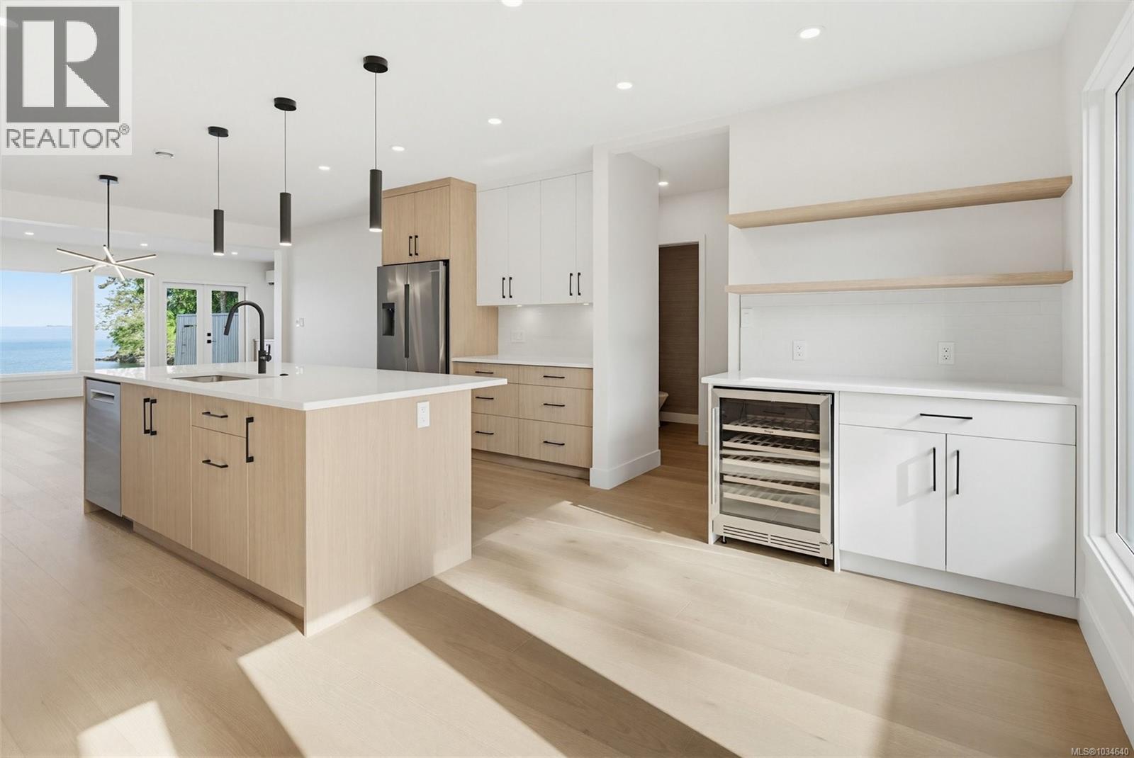 #16 2330 Harbour Rd - 16