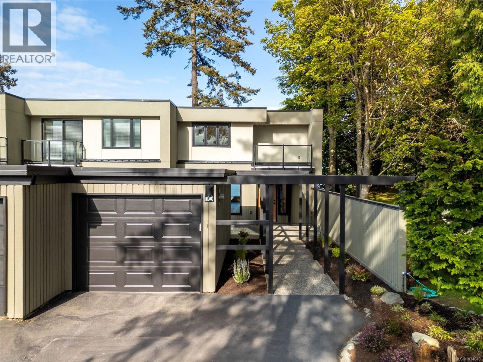 #16 2330 Harbour Rd - 33