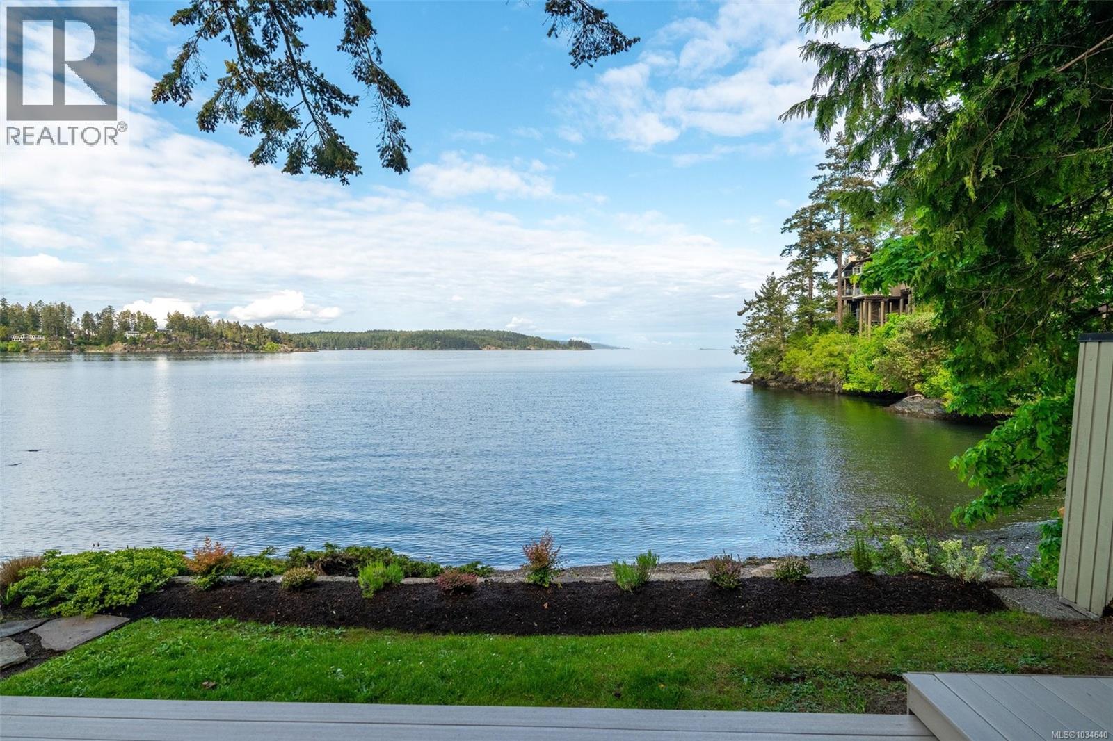 #16 2330 Harbour Rd - 4