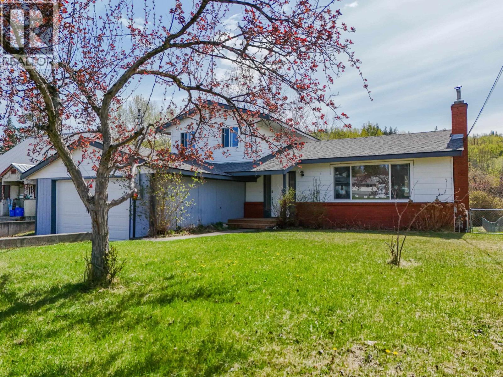 1324 MOFFAT AVENUE - 1
