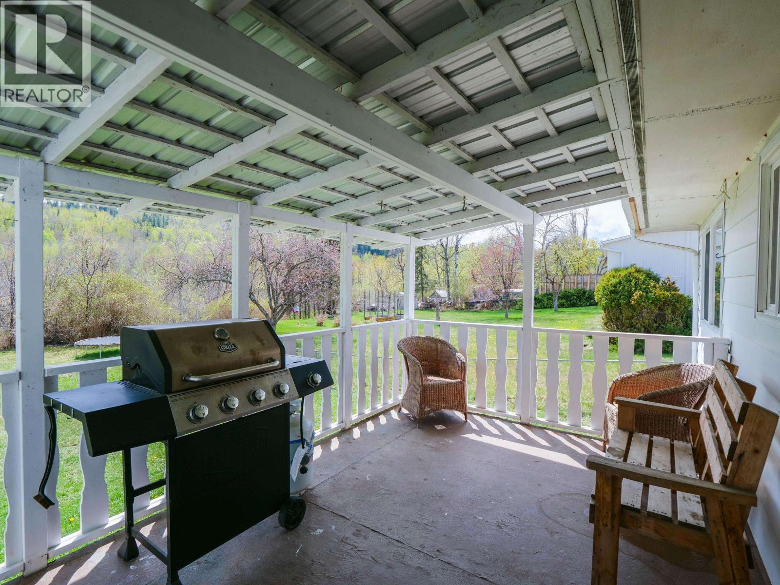 1324 MOFFAT AVENUE - 17