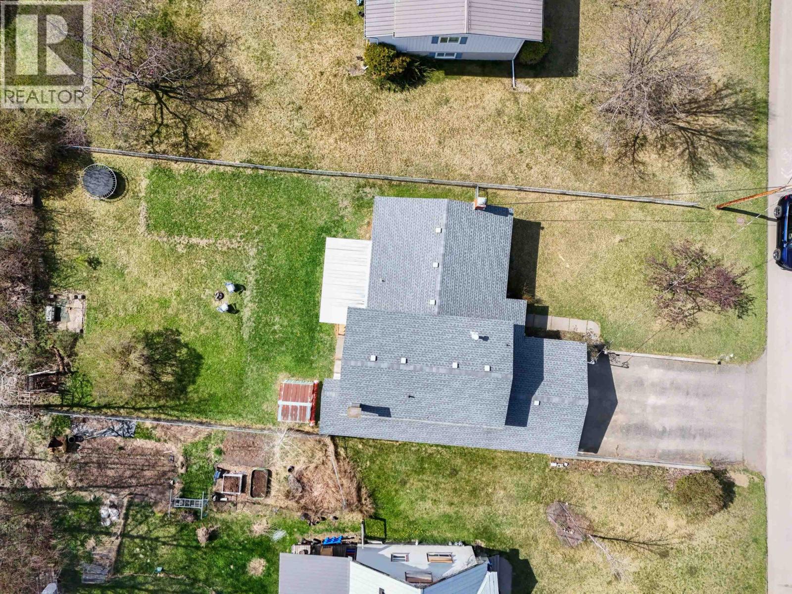 1324 MOFFAT AVENUE - 39
