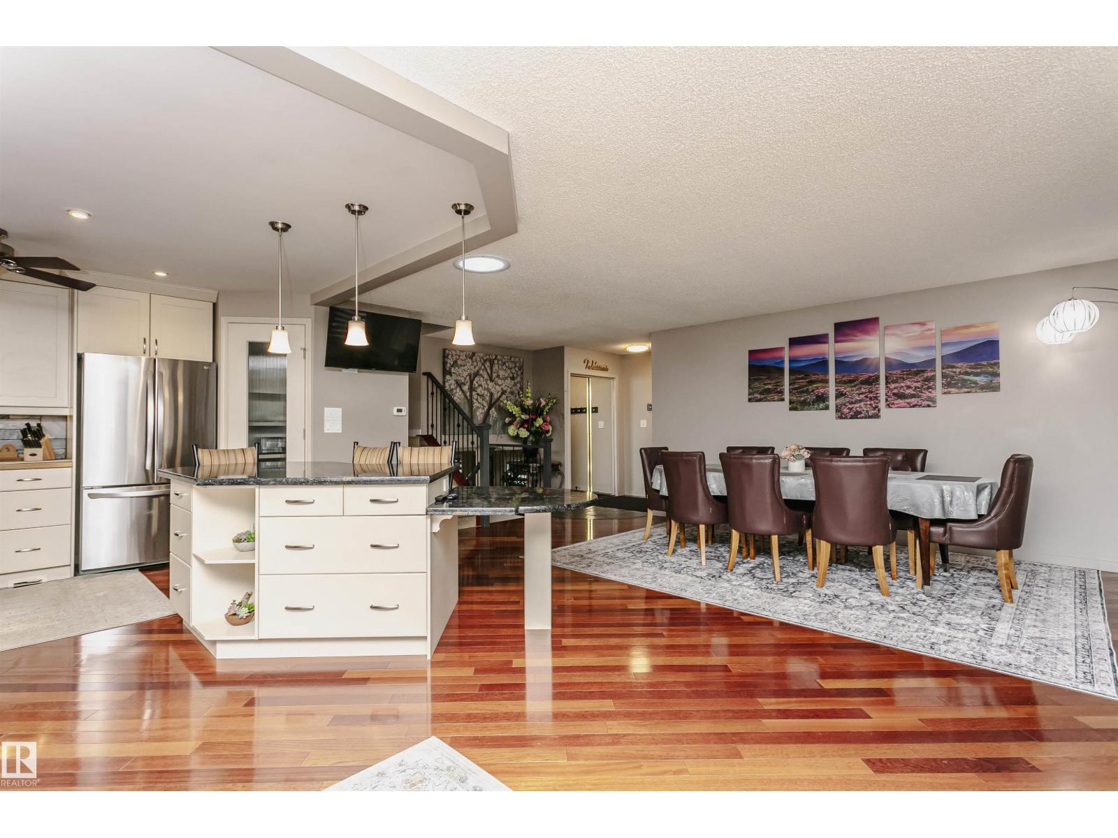 9831 185 ST NW - 12