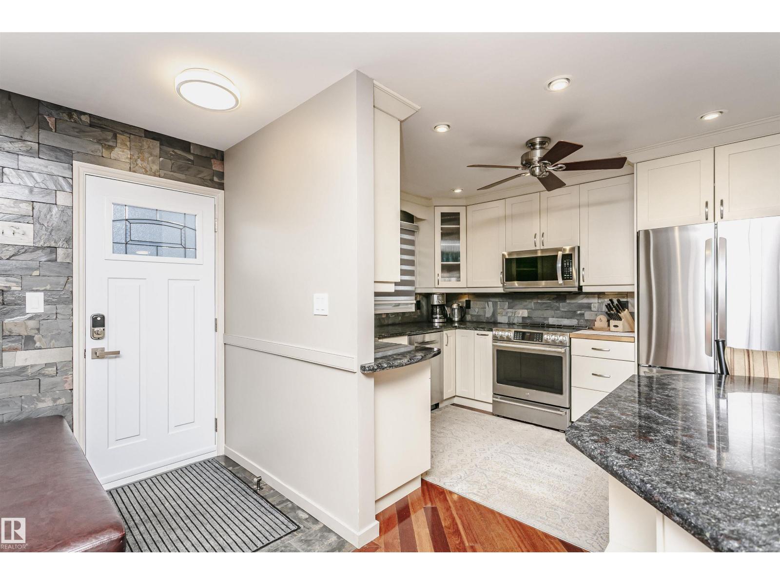 9831 185 ST NW - 58
