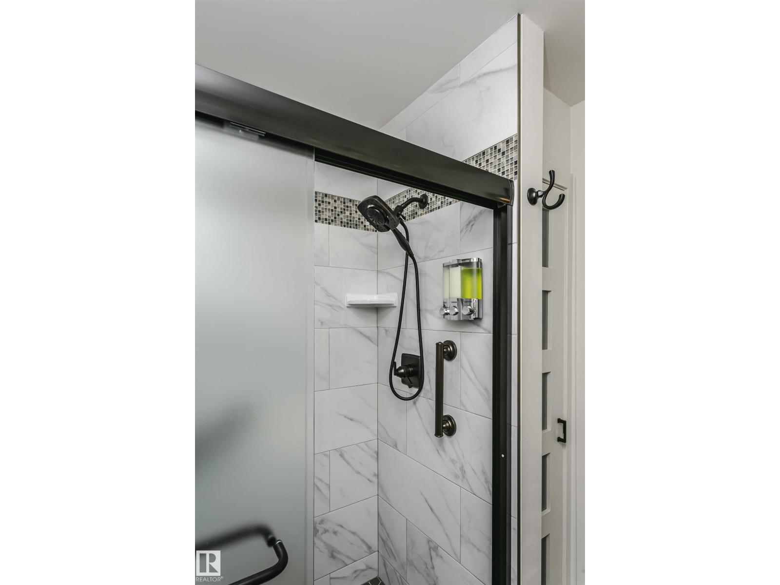 9831 185 ST NW - 34