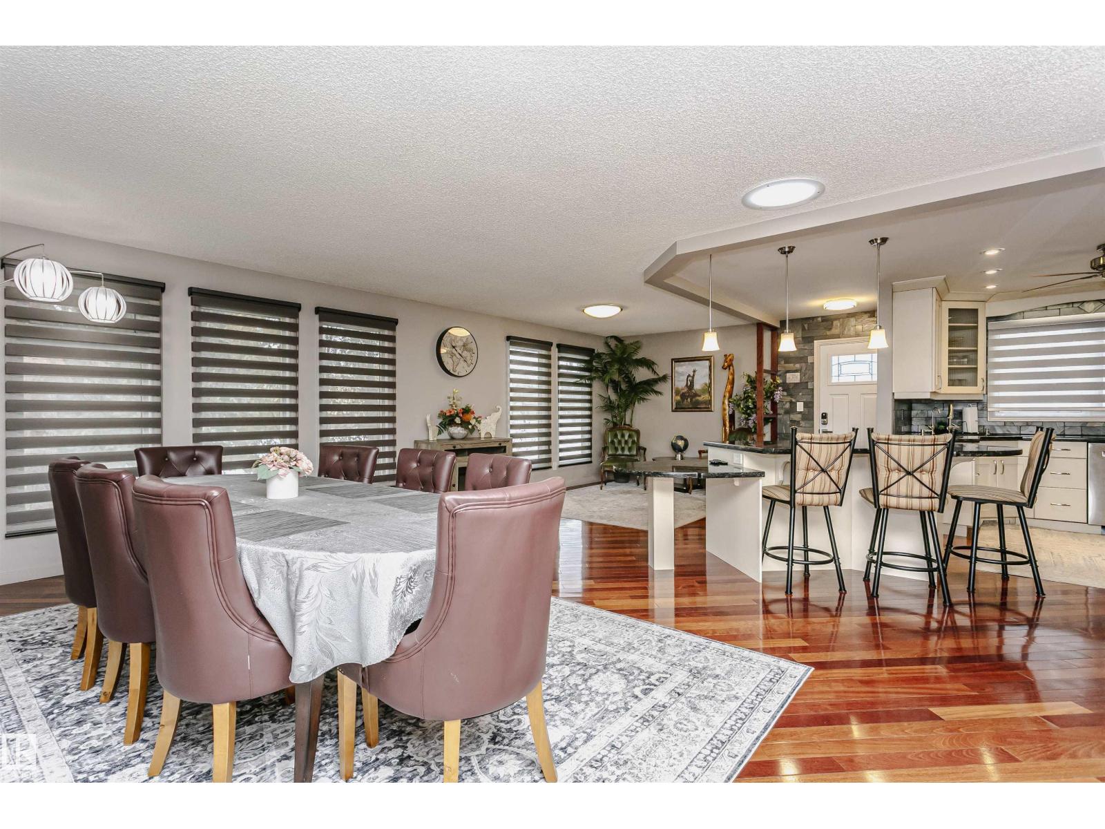 9831 185 ST NW - 23