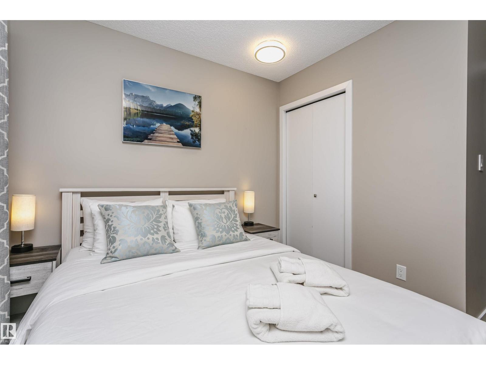 9831 185 ST NW - 39