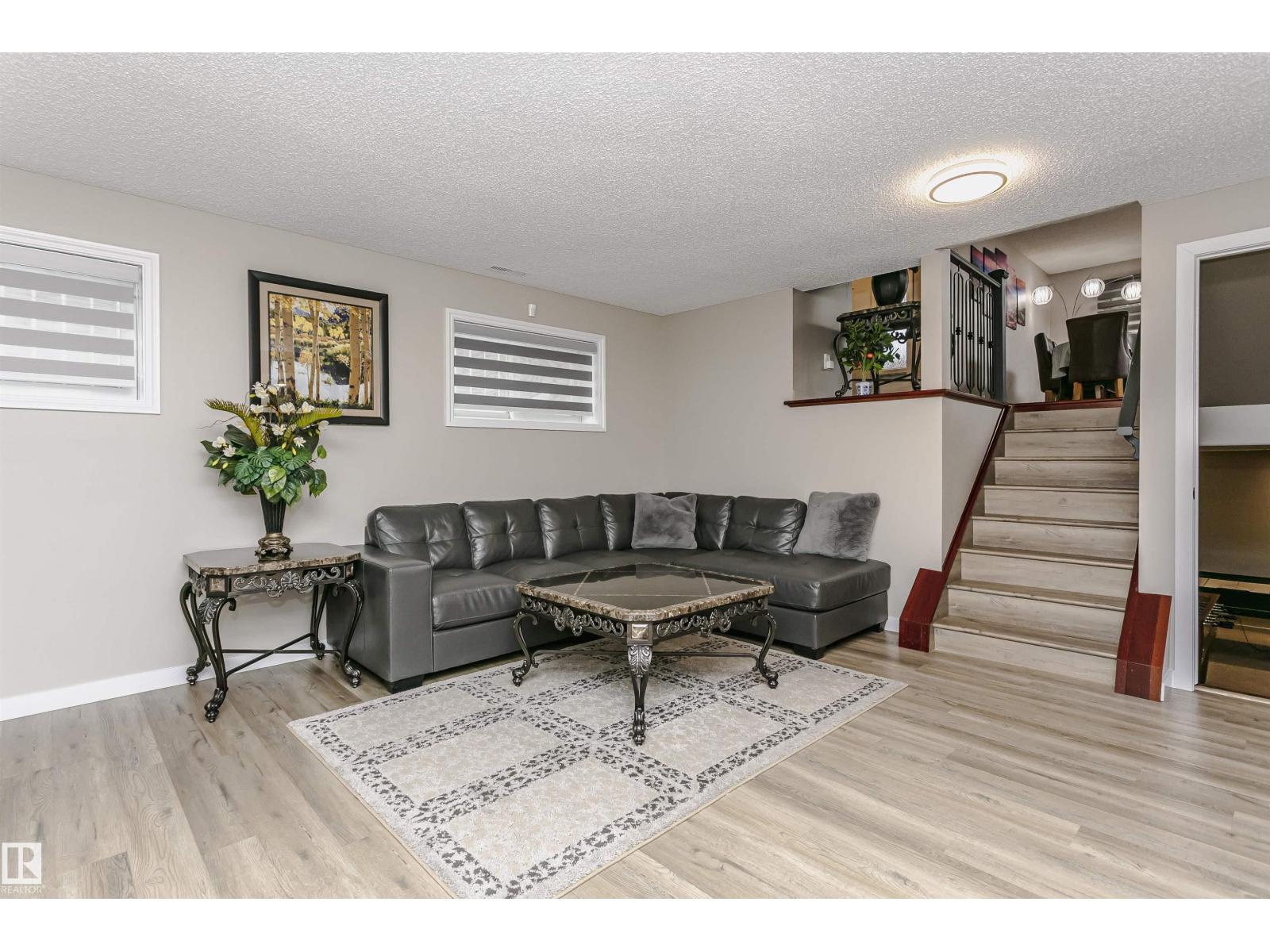 9831 185 ST NW - 46