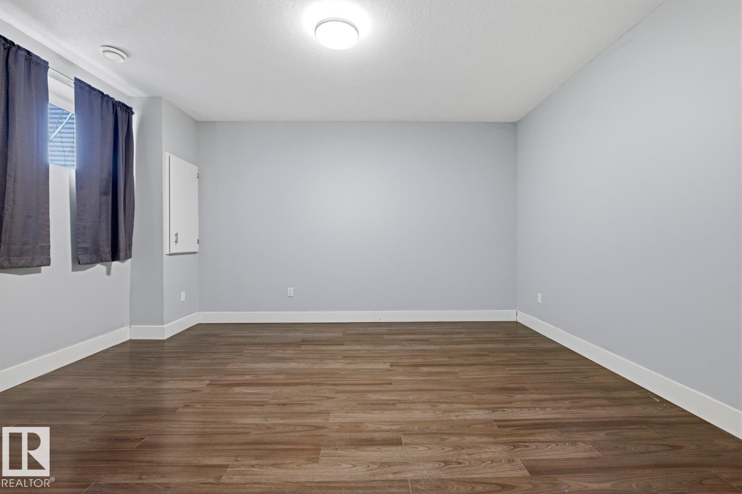 8144 78 AV NW - 48