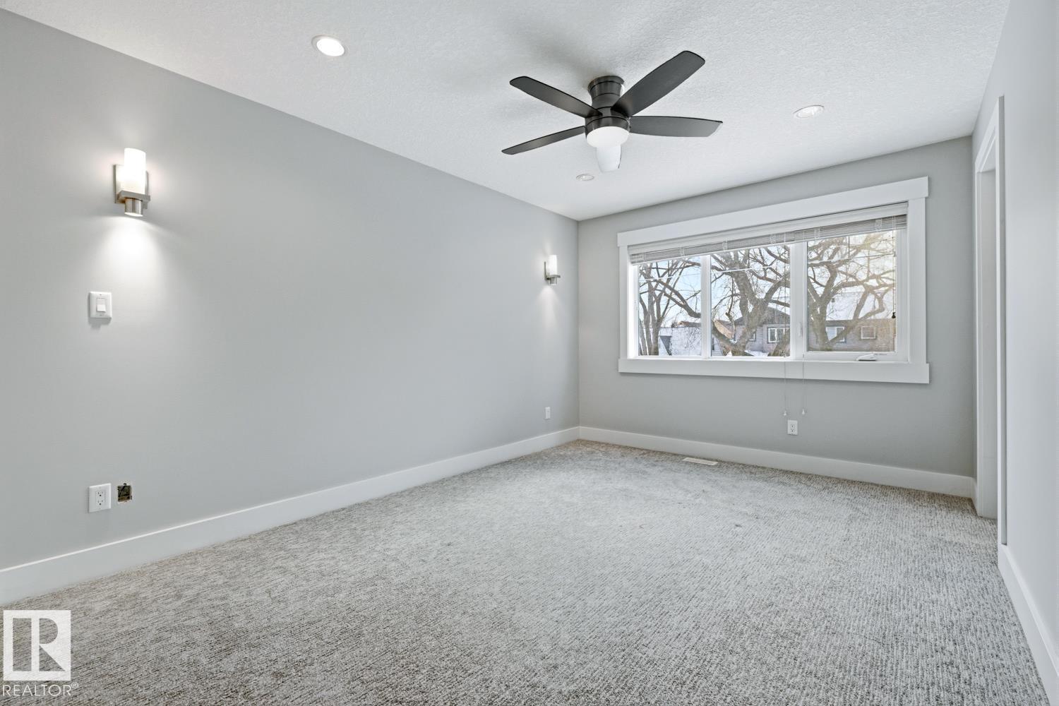 8144 78 AV NW - 29