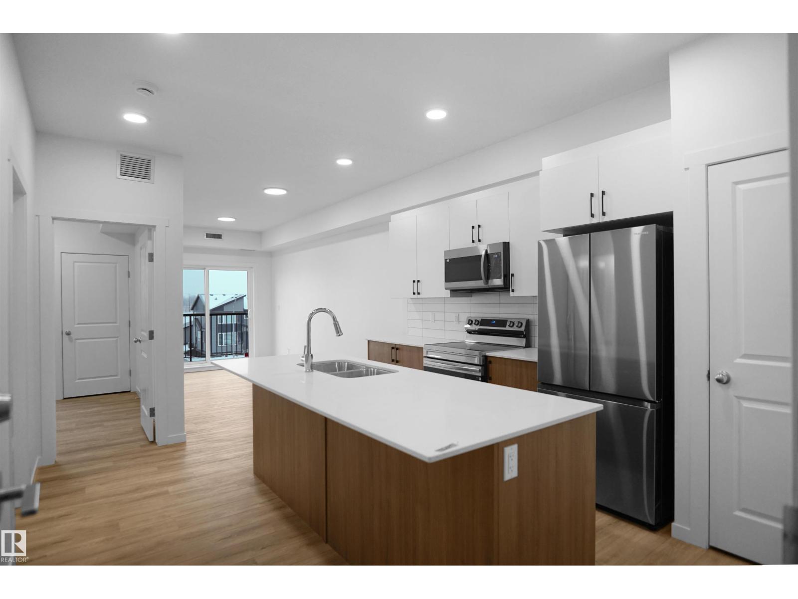 #101 3715 141 ST SW - 5