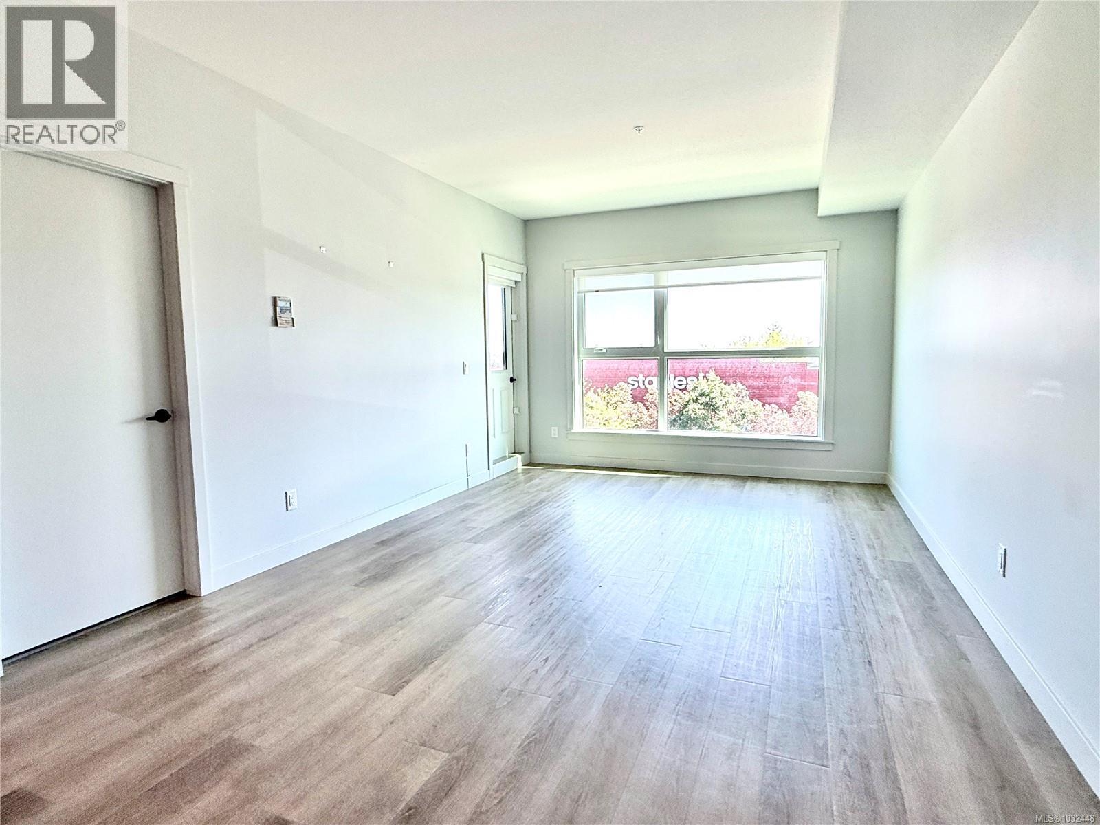 203 2469 Gateway Road - photo 2