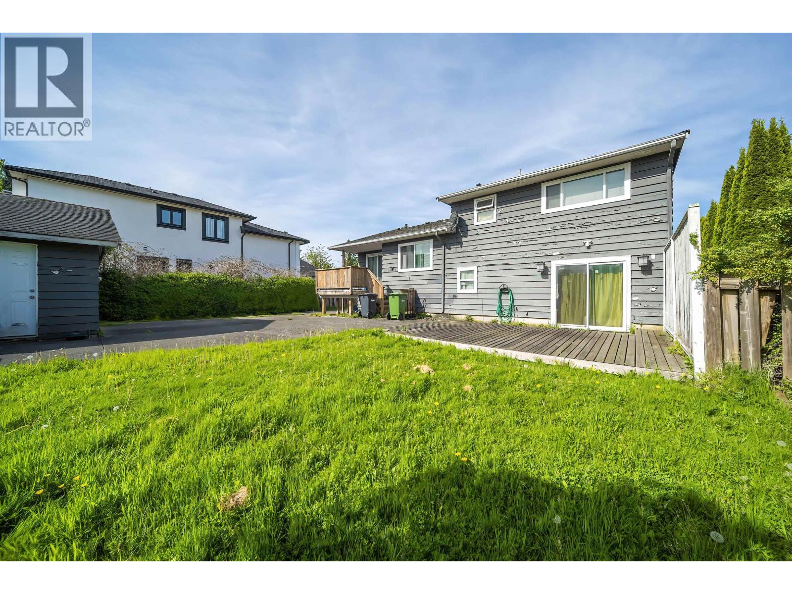 3 Bed, 2 Bath House for Sale in Richmond – 9891 PINEWELL CRESCENT, Richmond - Image 12