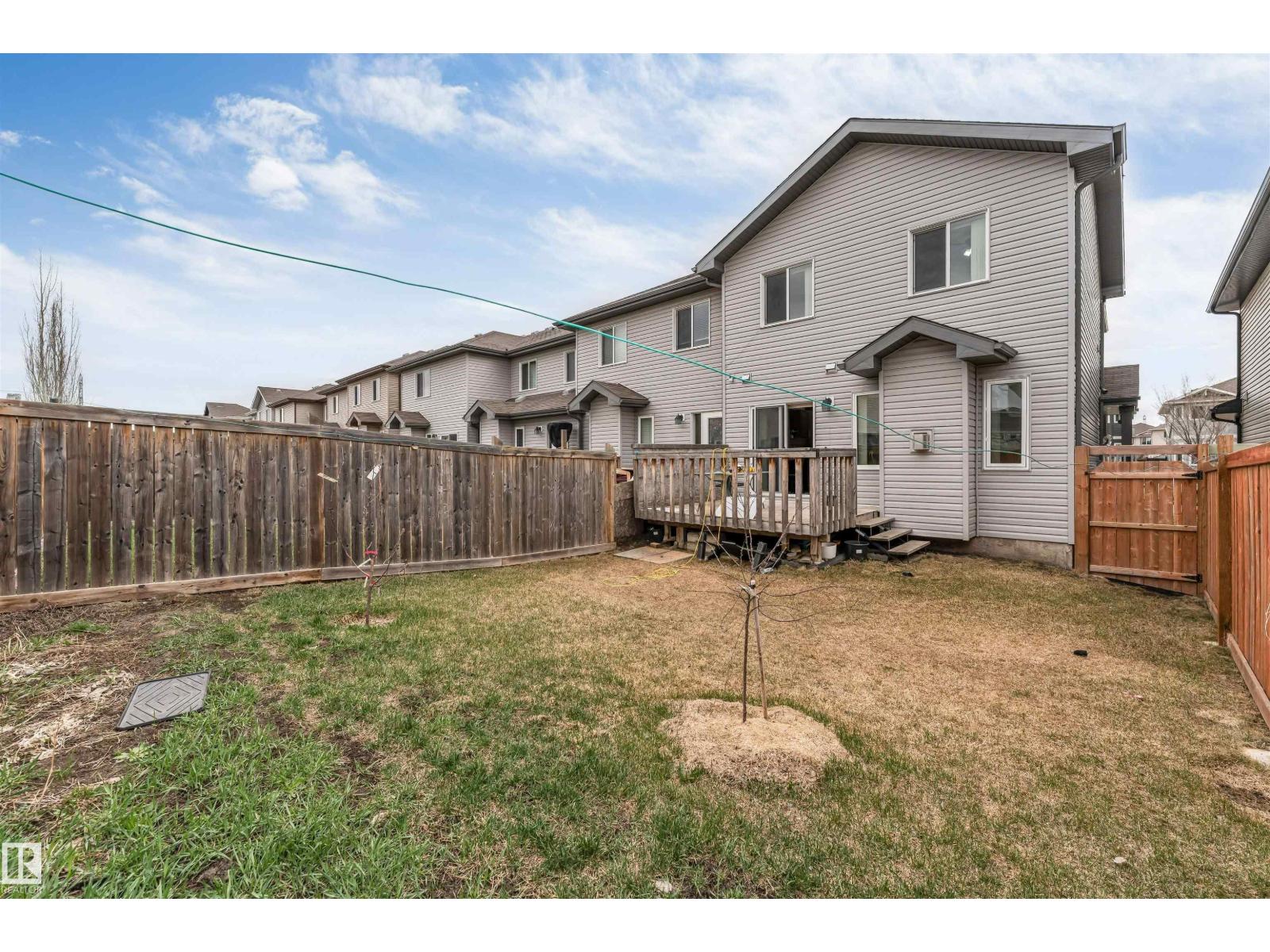 3048 16 AV NW, Edmonton