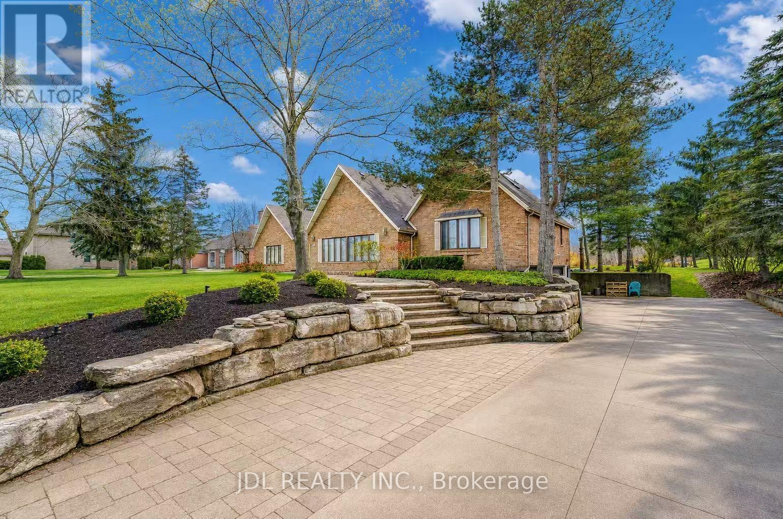 2033 NIAGARA RIVER PARKWAY - 2