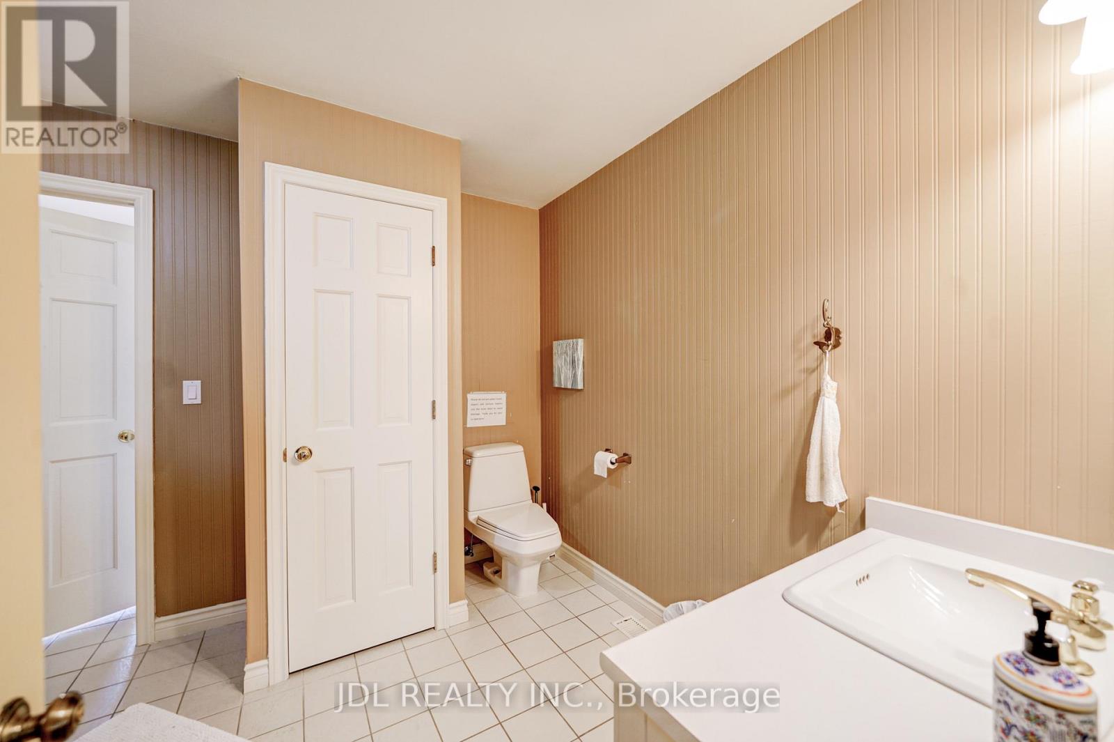 2033 NIAGARA RIVER PARKWAY - 33