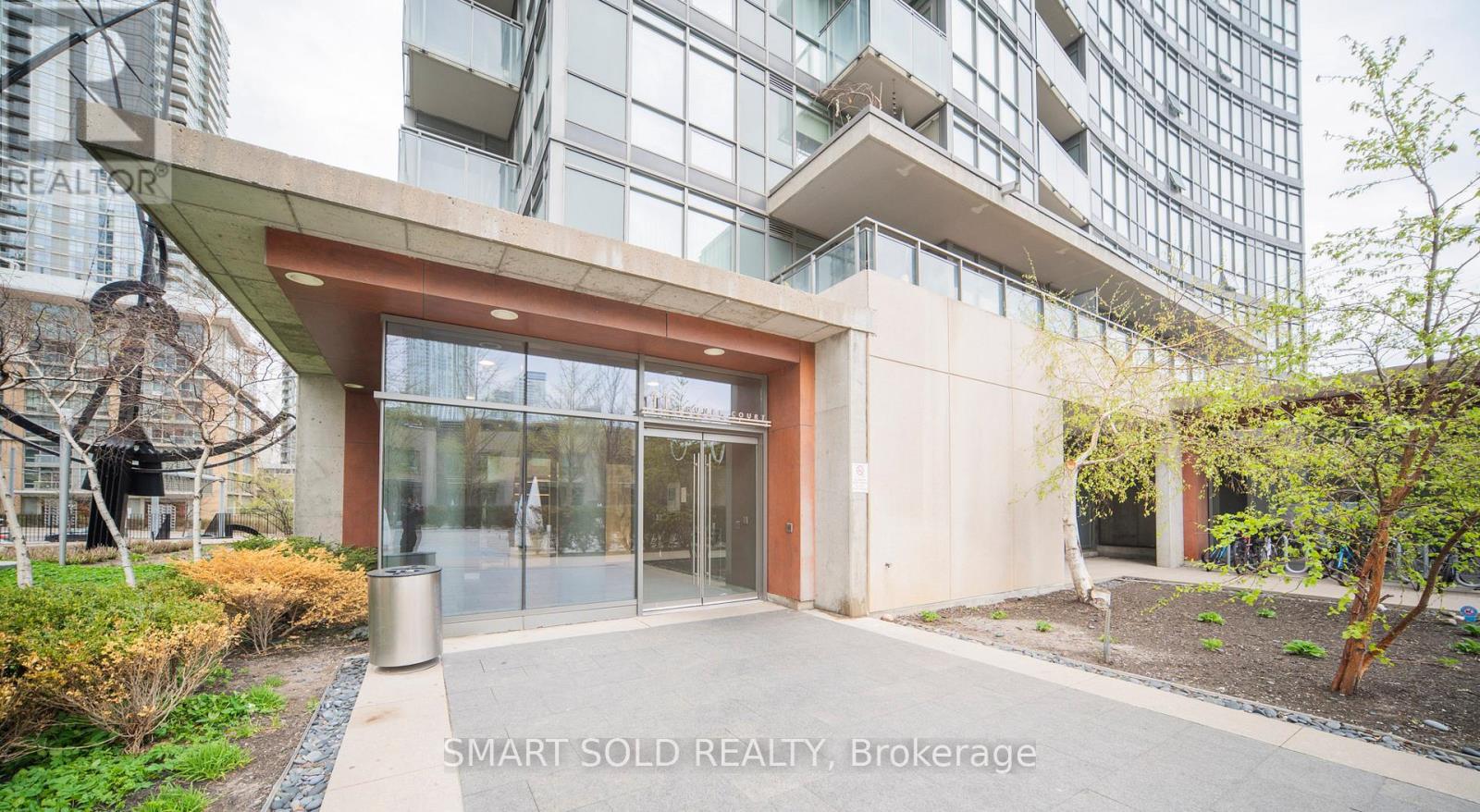 #2606 11 BRUNEL COURT - 8