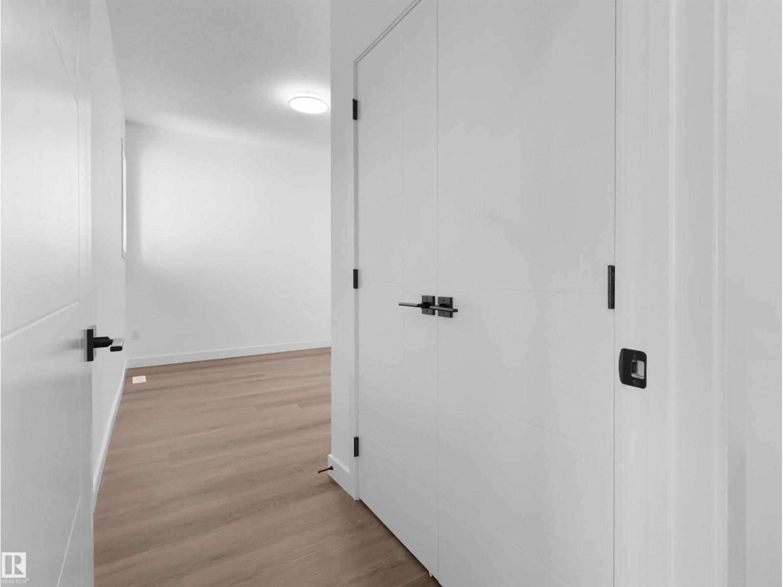 5225 47 Ave - 13