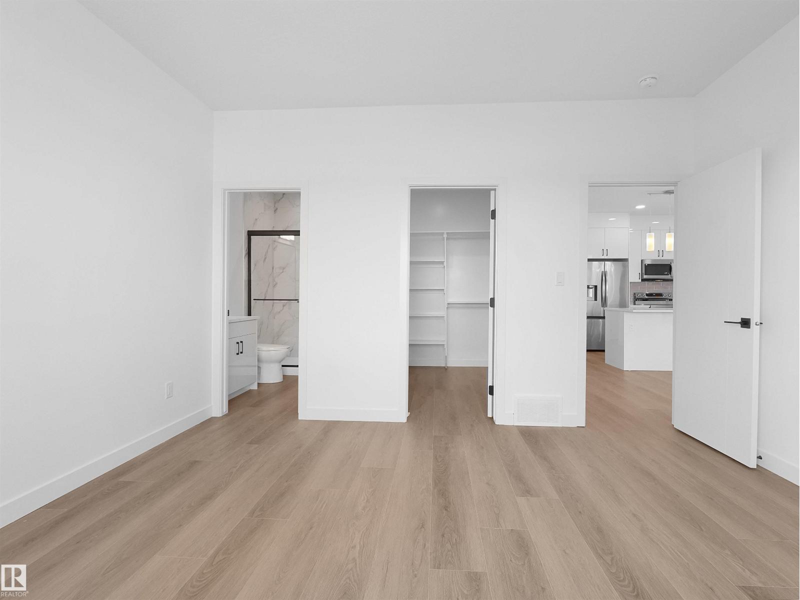 5225 47 Ave - 25