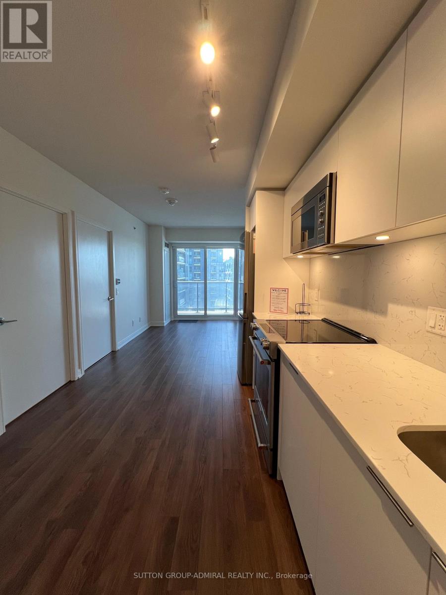 #711 30 SAMUEL WOOD WAY - 4
