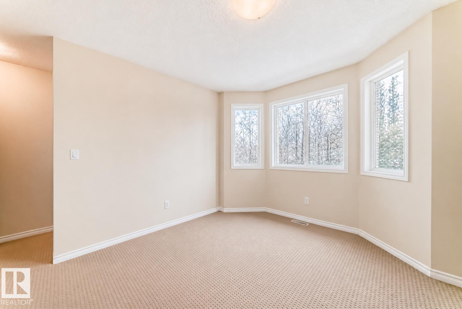 12308 117 AV NW, Edmonton