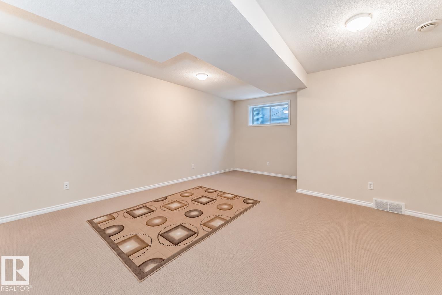 12308 117 AV NW, Edmonton
