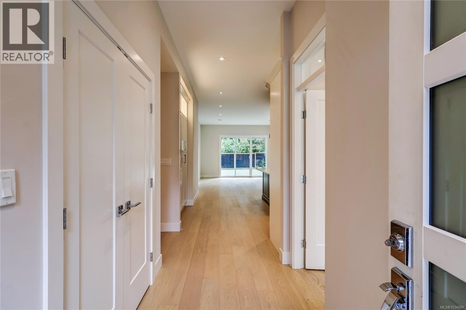 428 Craig St - 5