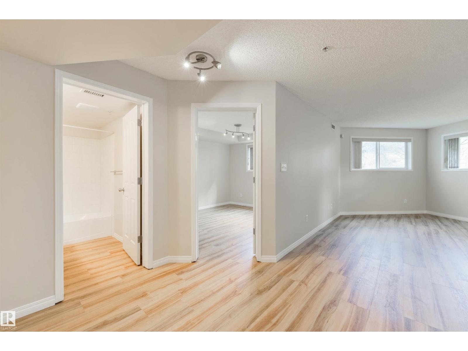 #112 10311 111 ST NW, Edmonton