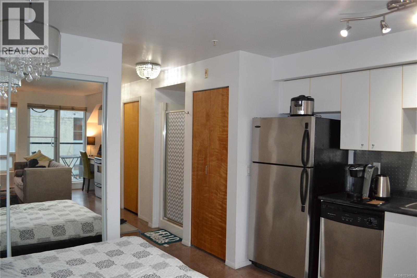 #208 932 Johnson St - 15