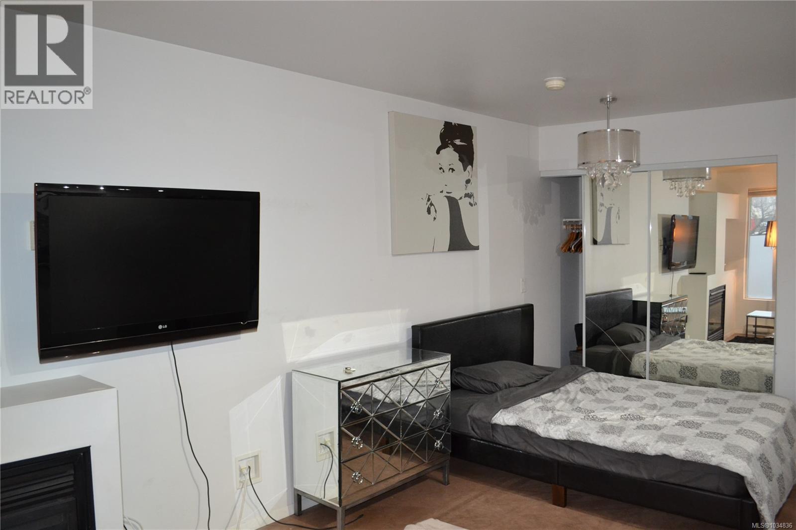 #208 932 Johnson St - 4