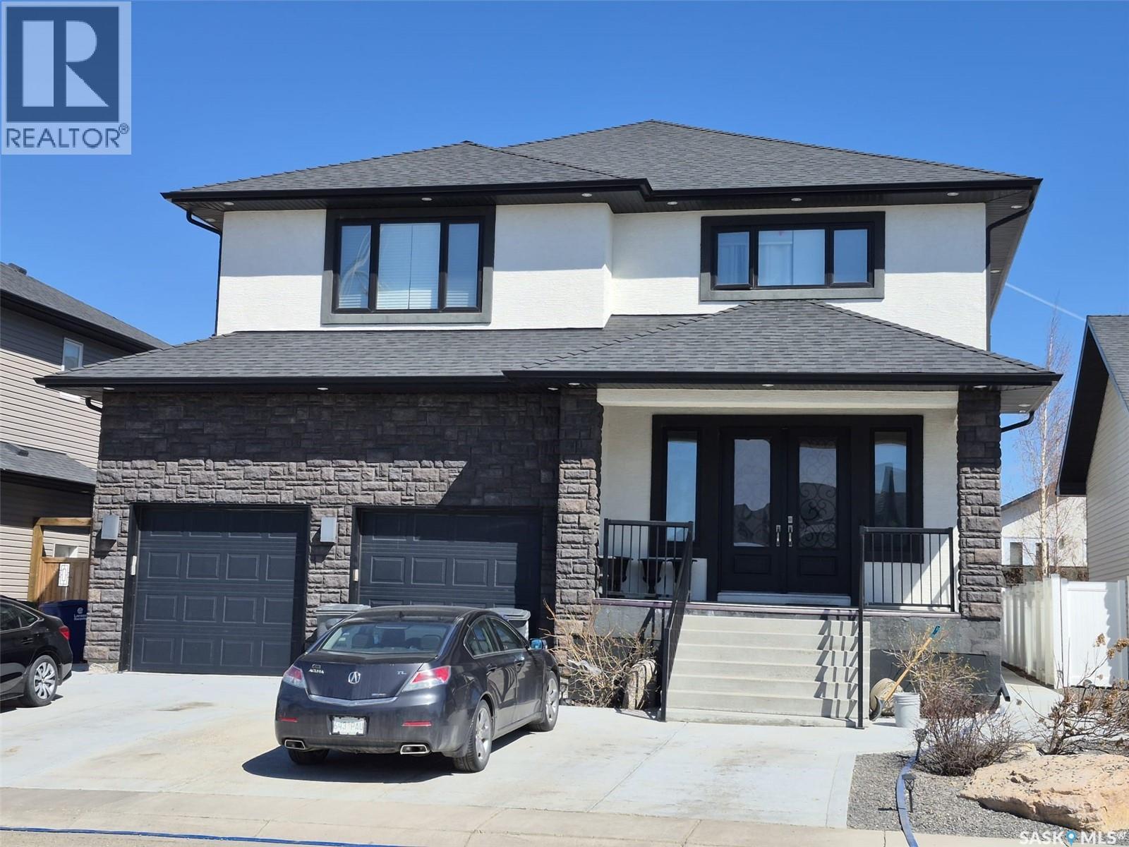 319 Roy CRESCENT - 1