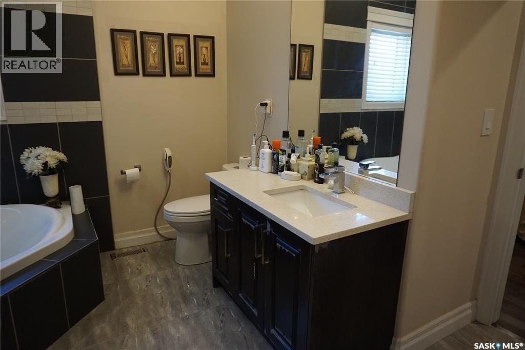 319 Roy CRESCENT - 44