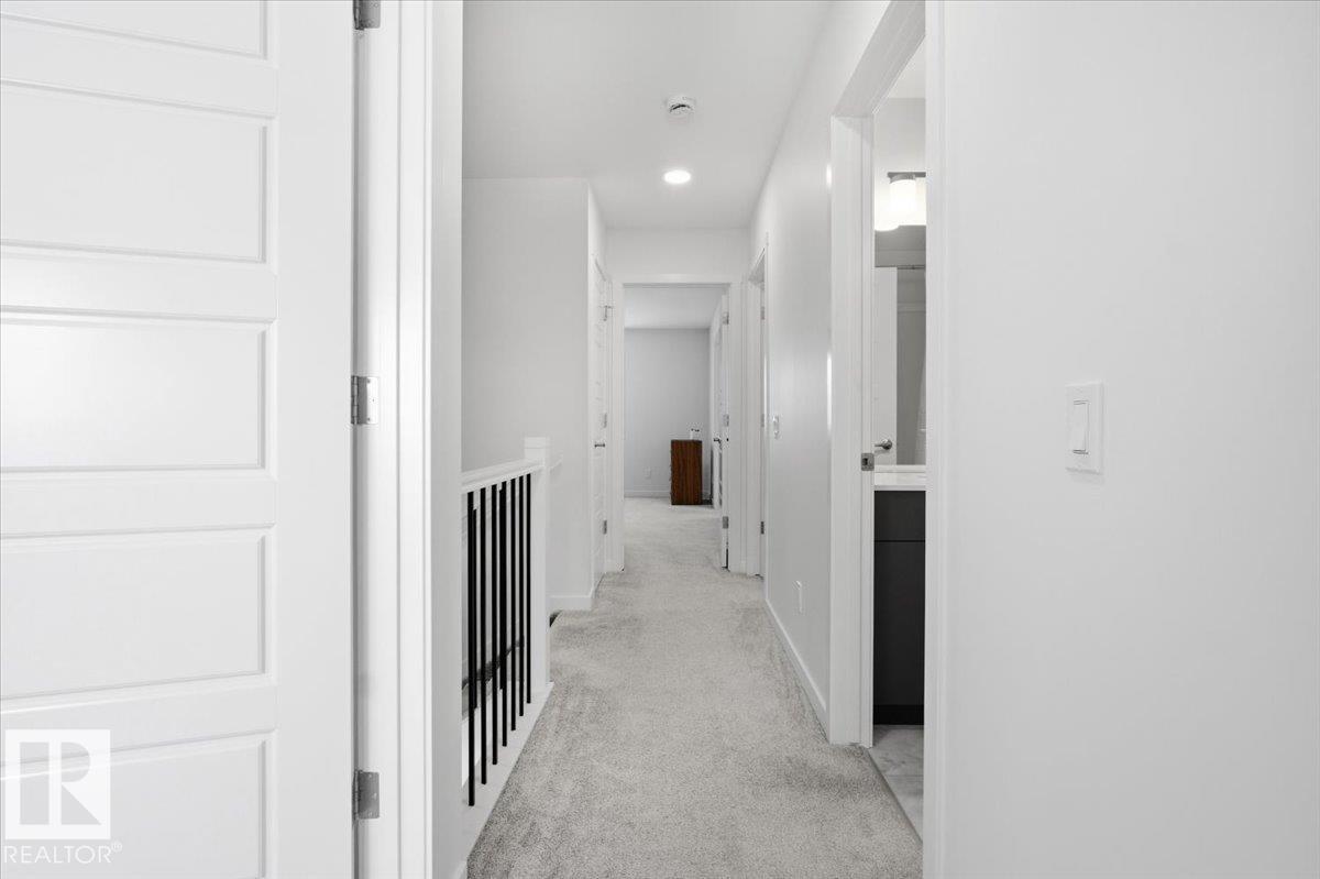 3323 ERLANGER BN NW, Edmonton