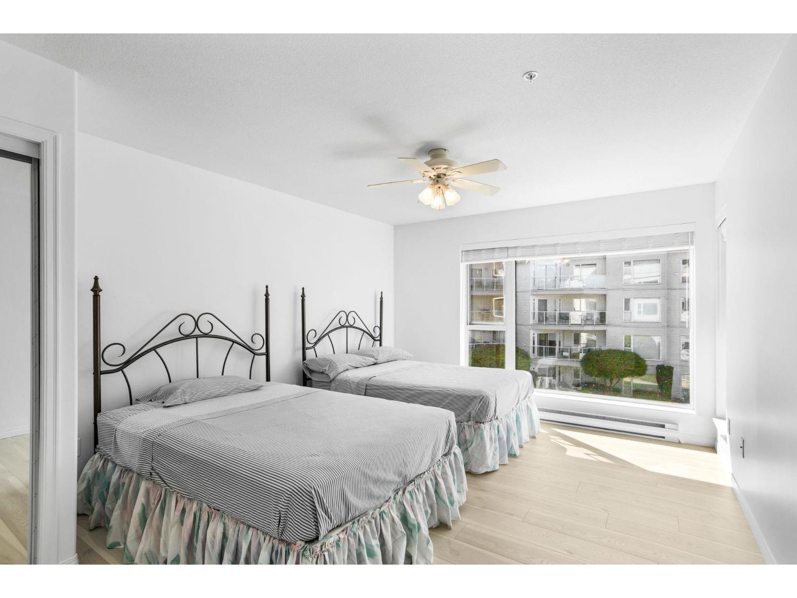 315 328 ESPLANADE AVENUE, Harrison Hot Springs, Harrison Hot Springs