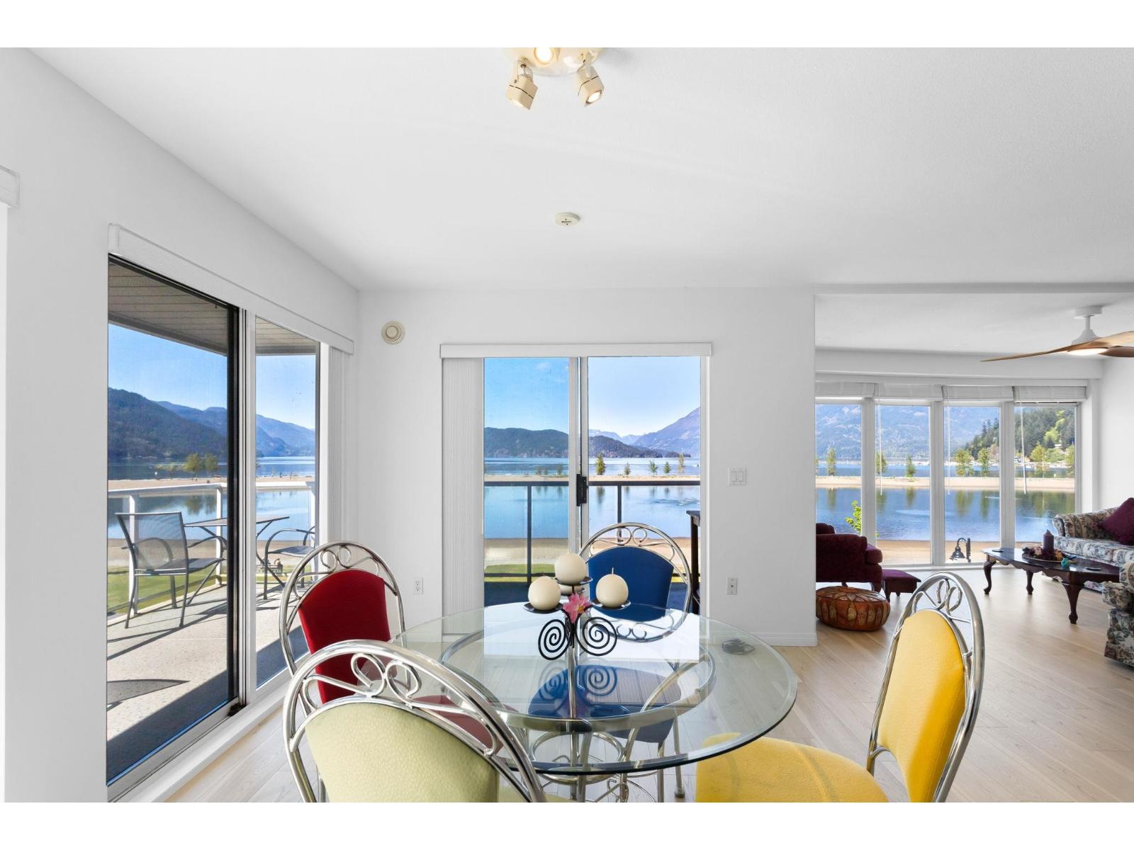 315 328 ESPLANADE AVENUE, Harrison Hot Springs, Harrison Hot Springs