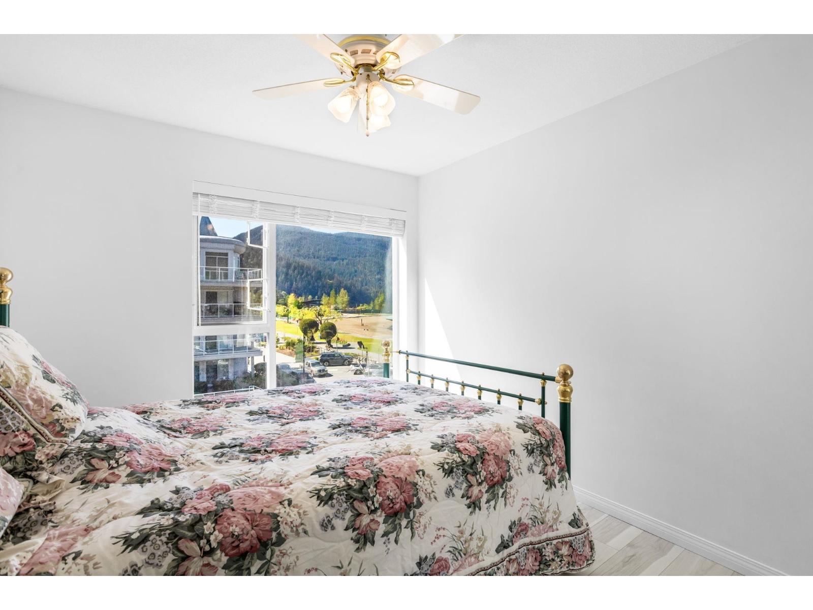 315 328 ESPLANADE AVENUE, Harrison Hot Springs, Harrison Hot Springs