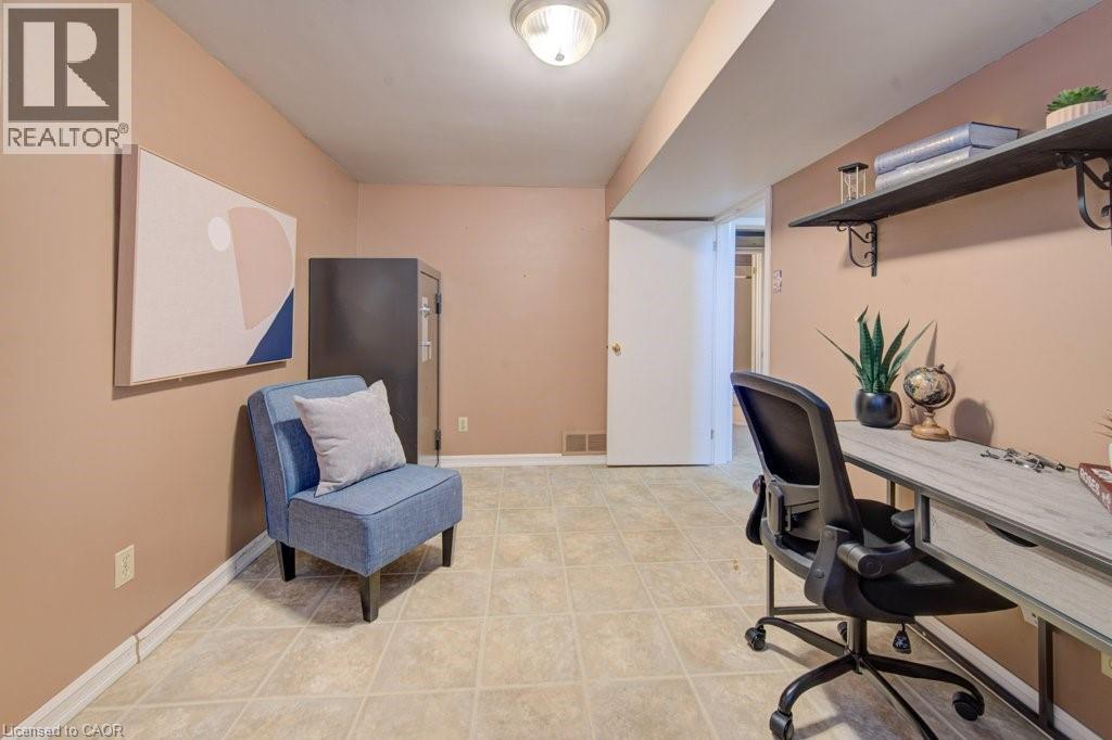 682 GLEN FORREST Boulevard - 21