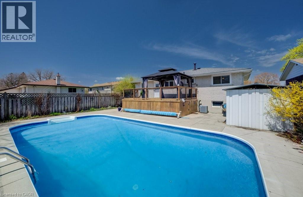 682 GLEN FORREST Boulevard - 35